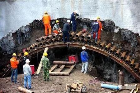 沧县隧道钢花管支护案例